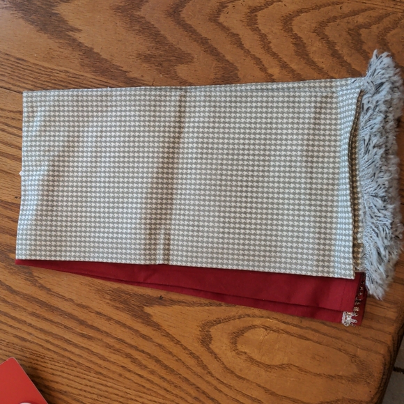 Queenwest Trading Co. Kitchen Towels - Picture 3 of 3